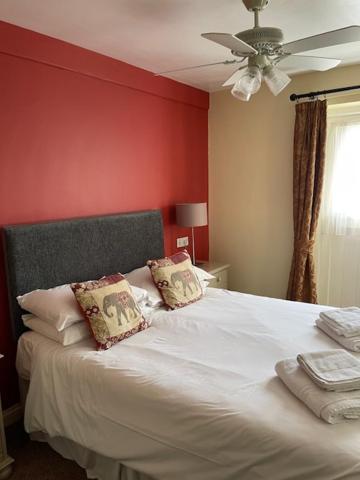The Red Lion, Stretham Otel Dış mekan fotoğraf