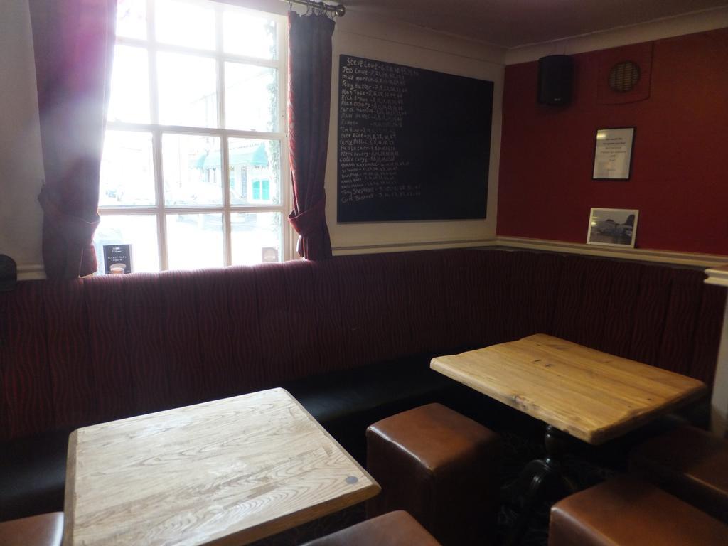 The Red Lion, Stretham Otel Dış mekan fotoğraf